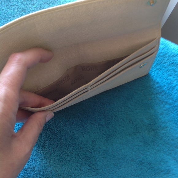 Kipling, Fossil, Michael Kors Bundle - Picture 10 of 10